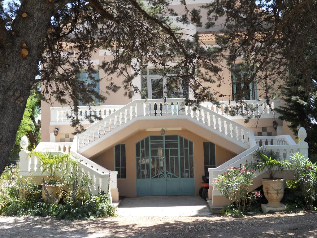 Villa Hanna Combas  Eksteriør bilde